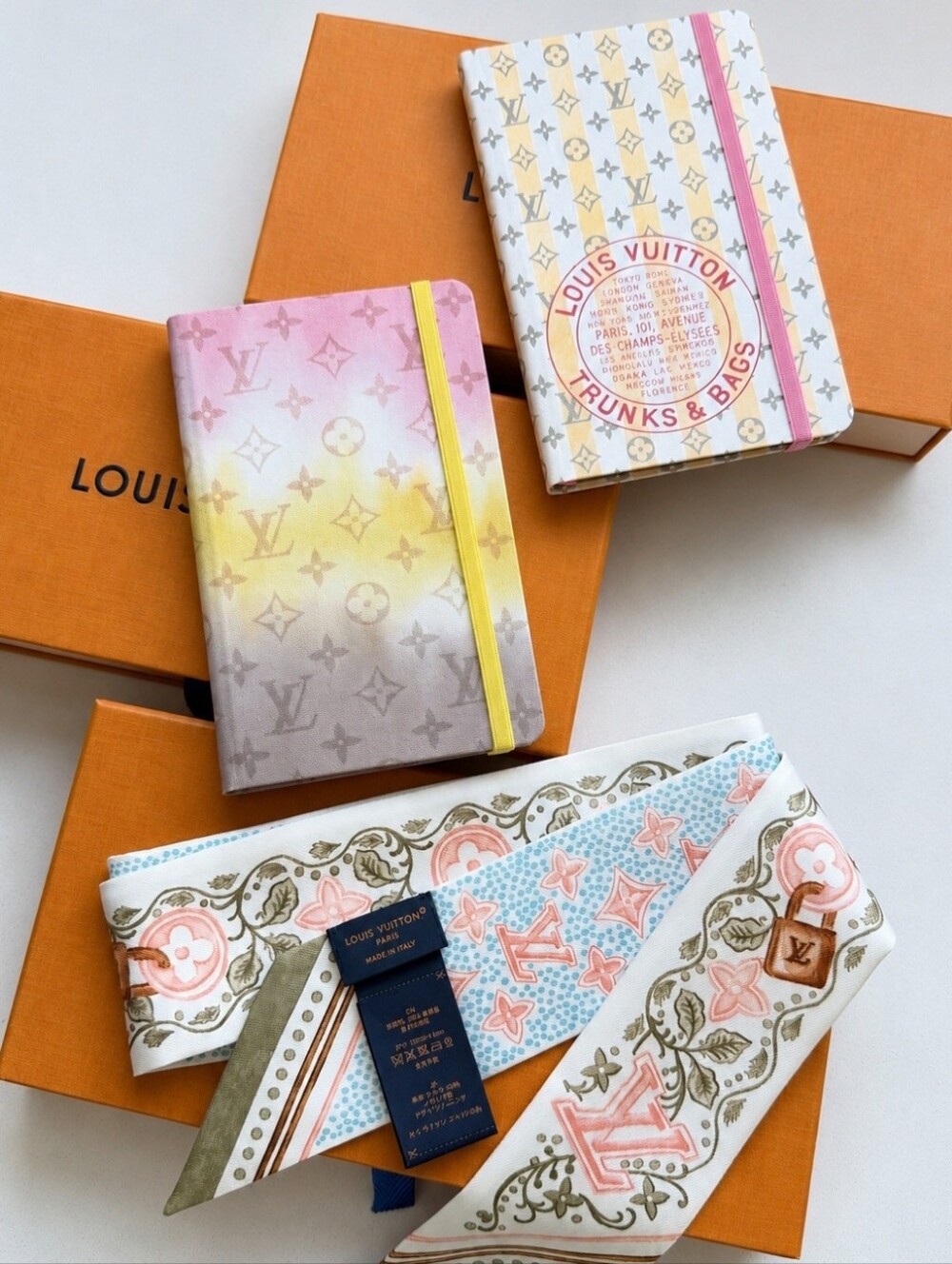 Louis Vuitton Pastel PM Monogram Notebook Cover with Yellow Elastic - Picture 2 of 8